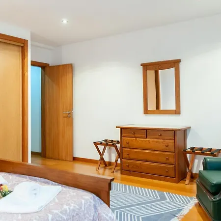 Willa Sailorman And Friends Ponta Delgada